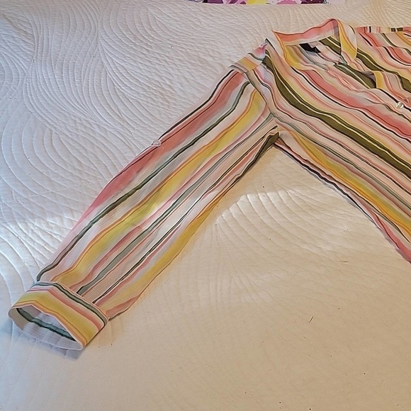 Kut from the Kloth longsleeve button down shirt size S - Picture 6 of 12